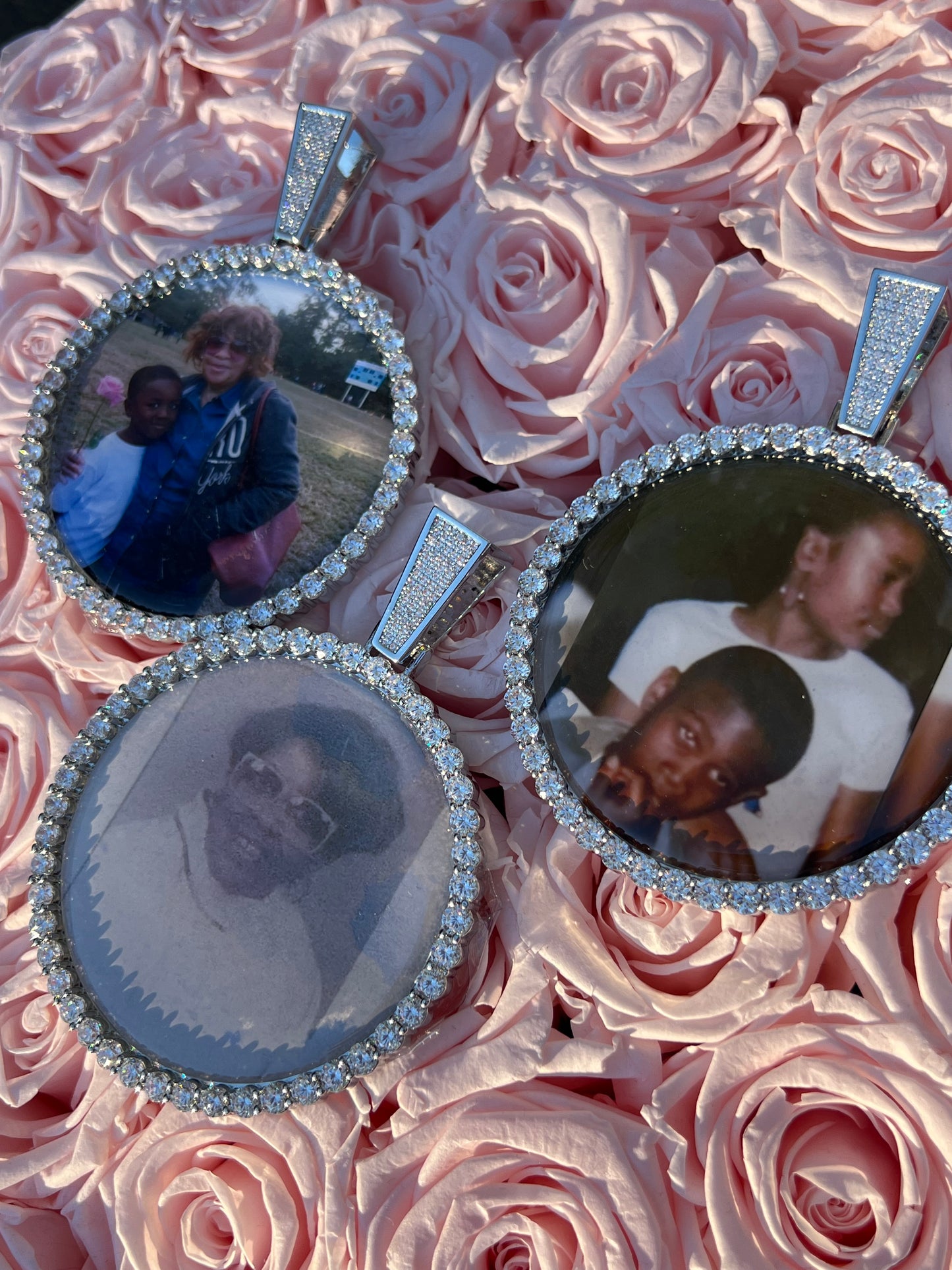 CUSTOM FACE PENDANT