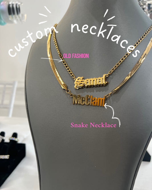 SNAKE NECKLACE