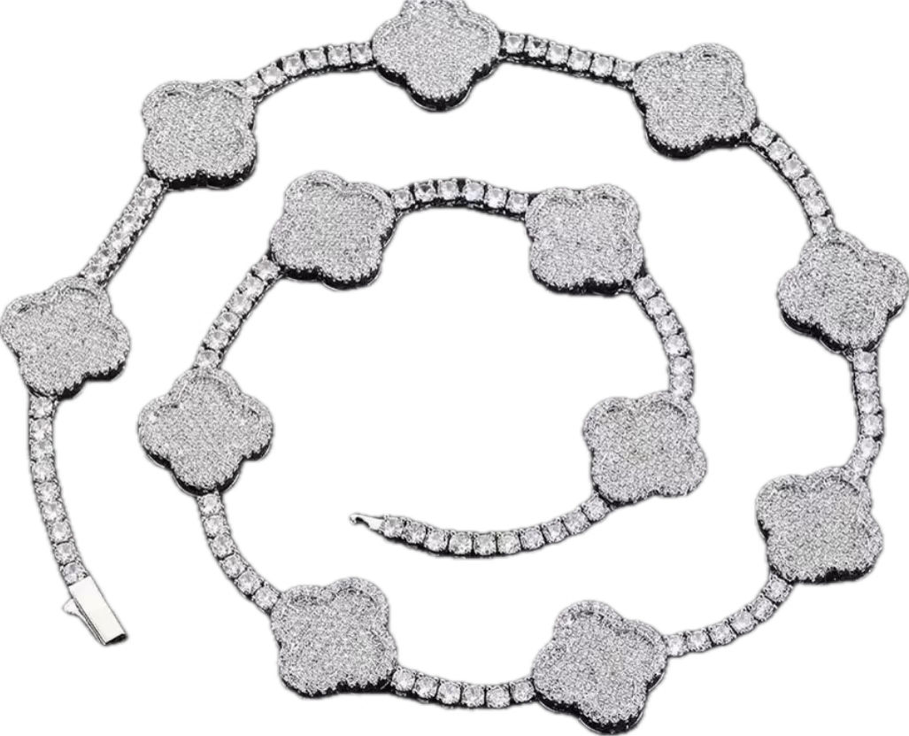 CLOVER DIAMOND NECKLACE